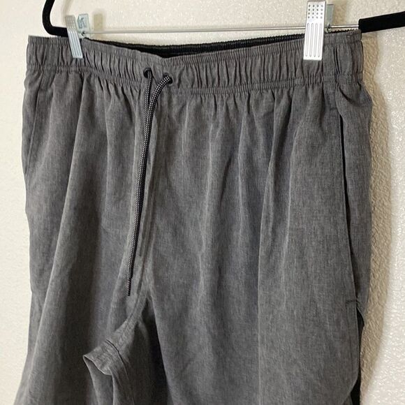 Nike- Grey basketball shorts- Size XL - Picture 2 of 6